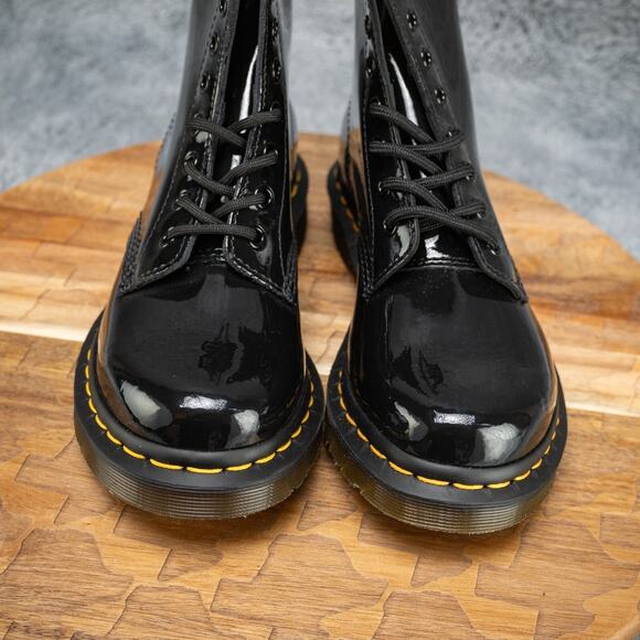 Dr Martens 11821 Combat Boots Women's Sz 6 Black Patent Leather NWOB - Picture 2 of 6